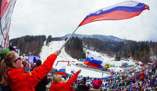 Smučarskim reprezentancam le rumena luč