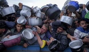 ZN v času premirja hrano razdelili milijonu ljudi v Gazi