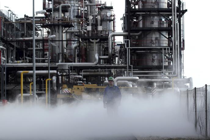 rafinerija Ina nafta Reka Rijeka | Cene nafte so se v današnjem azijskem trgovanju znižale. | Foto Reuters