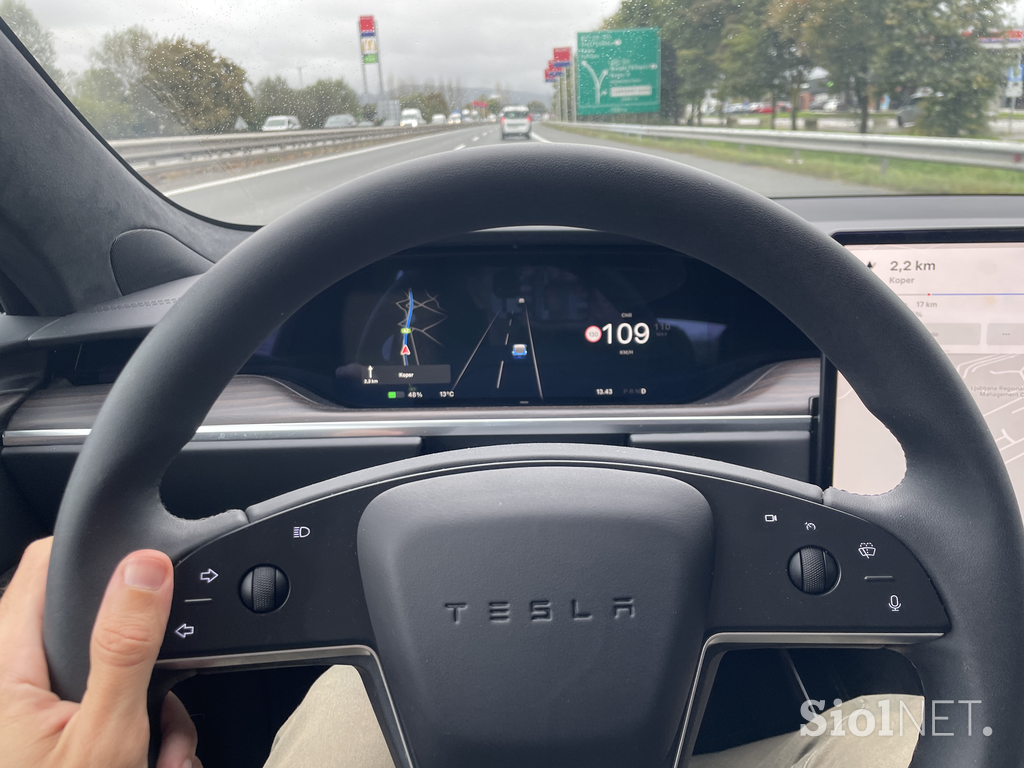 Tesla model S