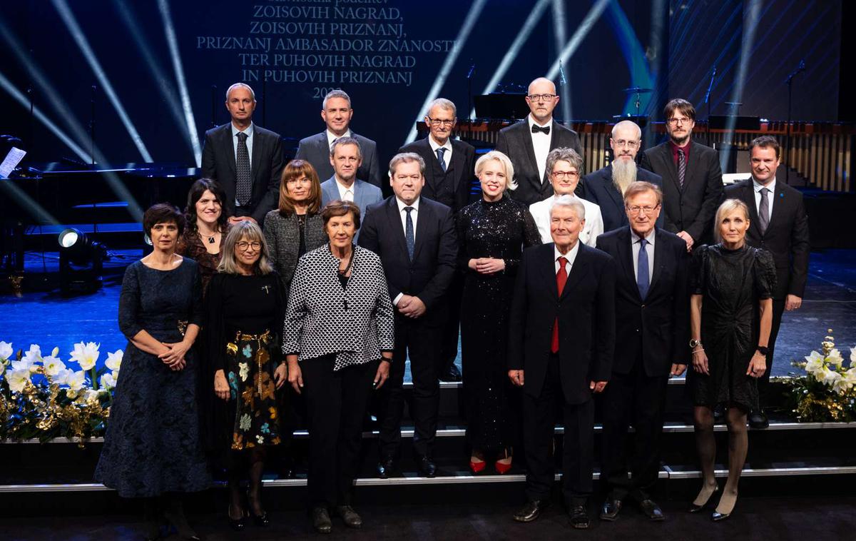 Zoisova nagrada | Nagrajenci skupaj s predsednico državnega zbora Urško Klakočar Zupančič | Foto STA