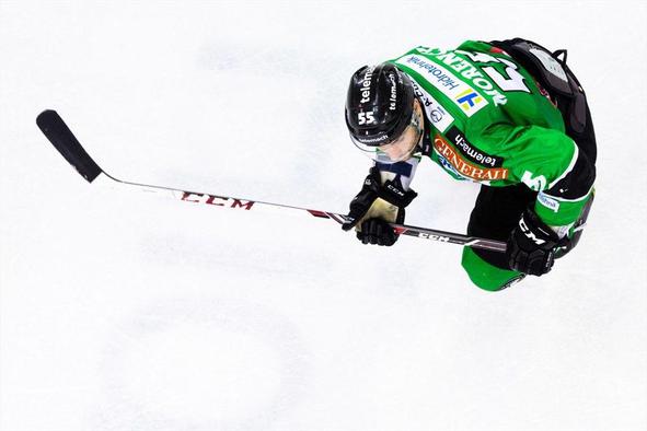 Olimpija in Jesenice s prednostjo na drugi polčas lova na finale