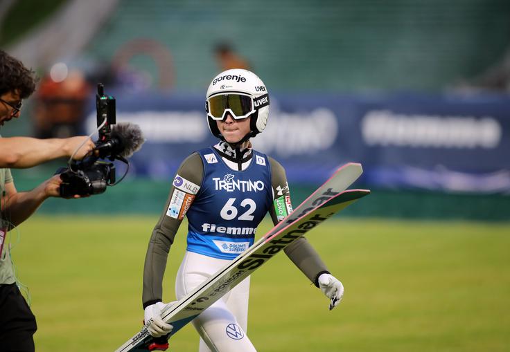 Nika Prevc je ta konec tedna preizkusila olimpijski skakalnici v Predazzu. | Foto: Guliverimage