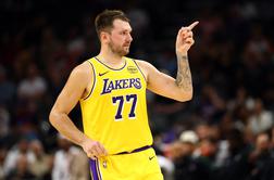 V živo: Luka Dončić pravkar proti Sacramentu