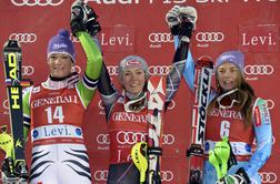 Za prvega jelena je morala premagati tudi Tino Maze