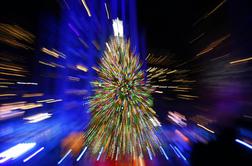 Pretiravanje z darili škodi vsem, predvsem otrokom