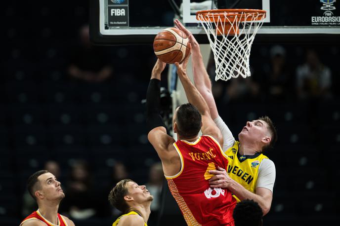 EuroBasket Črna Gora Švedska Nikola Vučević | Nikola Vučević in soigralci ostajajo v igri za osmino finala.  | Foto Guliverimage