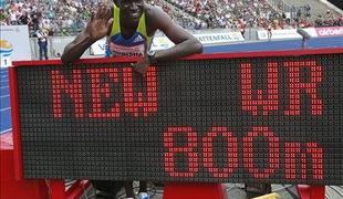 Rudisha prepričal s kar dvema rekordoma