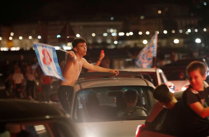 Neapelj, navijači Napolija | Foto: Reuters