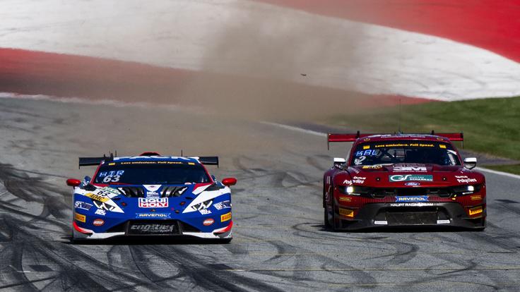 Tesen obračun pred ciljno črto dirke v ADAC GT Master. | Foto: ADAC