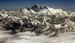 Taljenje Mount Everesta – snežna meja se je dvignila za 200 metrov