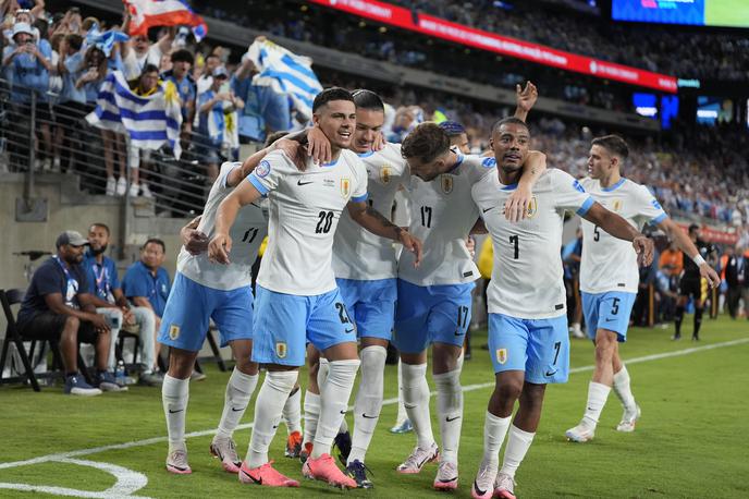 Urugva, Copa America | Urugvajci so visoko odpravili Bolivijce in naredili velik korak proti četrtfinalu. | Foto Guliverimage