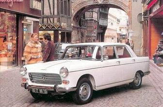 Peugeot 404 je praznoval