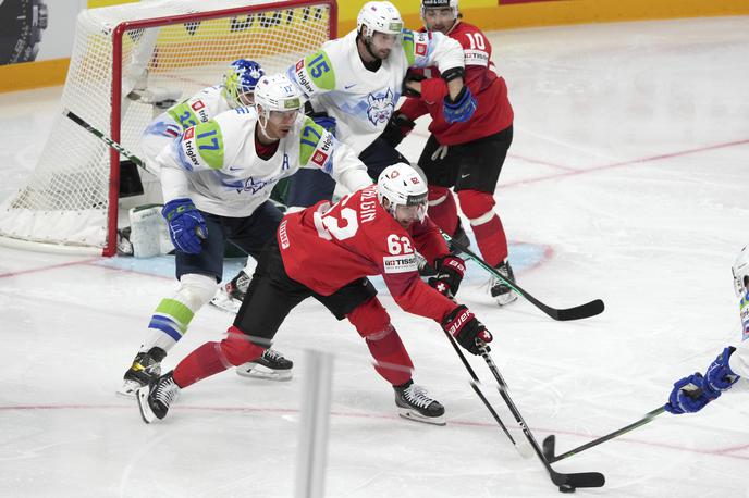 SP v hokeju 2023, slovenska hokejska reprezentanca : Švica | Slovenci so na prvi tekmi z 0:7 izgubili s Švico. | Foto Guliverimage