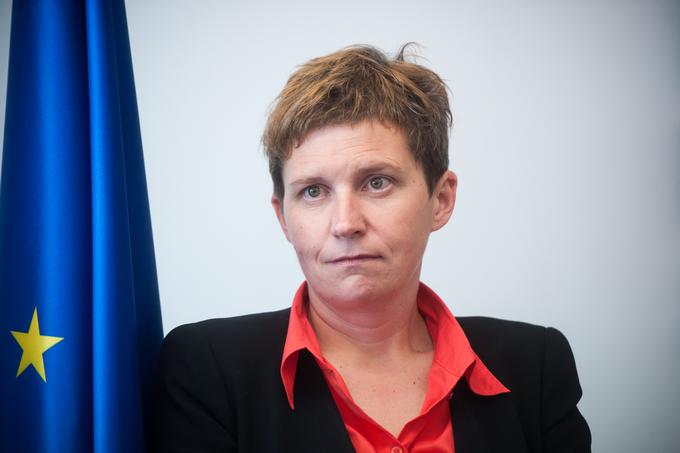 Alma Sedlar je septembra lani odstopila kot namestnica predsednika KPK, kot razlog pa navedla sistematično onemogočanje opravljanja funkcije, šikaniranje, degradacije in diskriminacijo. | Foto: Bor Slana