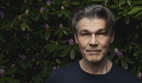 Legendarni frontman ima Parkinsonovo bolezen, diagnozo je več let skrival