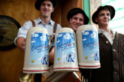 Bliža se Oktoberfest, vrček piva prvič čez 11 evrov