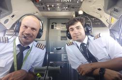 Komercialni pilot, ki tudi v vročem Katarju ne more brez hokeja