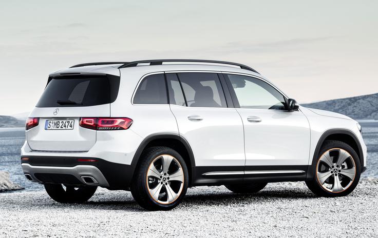 Novi GLB bo zapolnil vrzel v ponudbi in bo s sedmimi sedeži zaokrožil Mercedesovo ponudbo SUV. | Foto: Mercedes-Benz