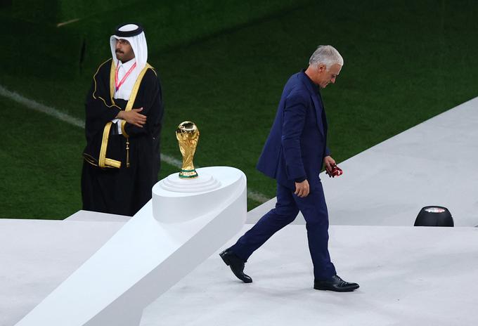 Didier Deschamps je pred štirimi leti postal svetovni prvak, v Katarju pa mu je spodrsnilo v dramatičnem finalu šele po izvajanju 11-metrovk. | Foto: Reuters