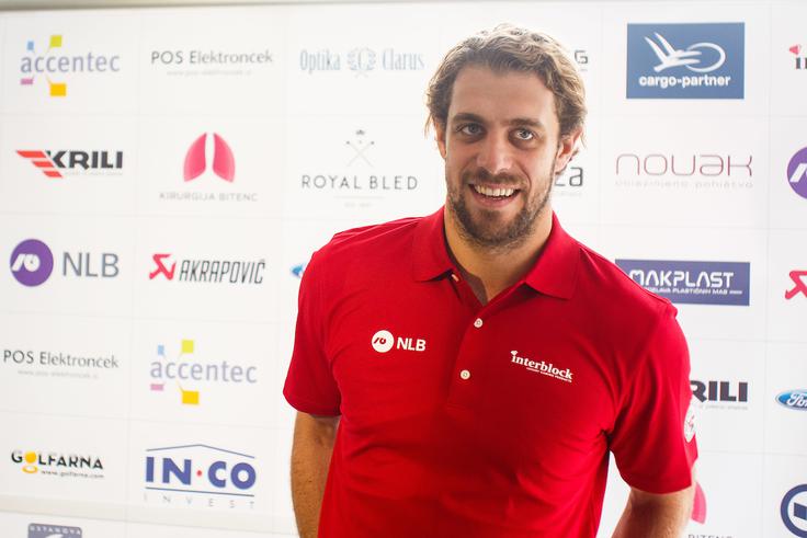 Anže Kopitar je prvi slovenski predstavnik moštvenih panog, ki je bil za športnika leta izbran v posamični kategoriji. To mu je uspelo leta 2012, ko je z ekipo Los Angeles Kings kot prvi Slovenec osvojil sveti gral hokeja - Stanleyjev pokal. | Foto: Grega Valančič/Sportida