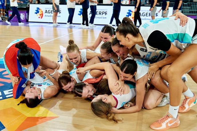 Slovenska ženska košarkarska reprezentanca U16 | Mlade slovenske košarkarice so si priborile mesto v polfinalu EuroBasketa! | Foto Fiba Europe