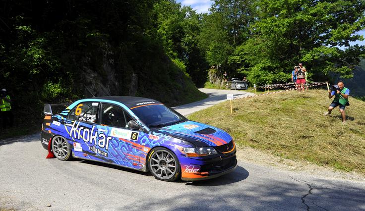 Aljoša Novak (mitsubishi lancer EVO9) je na polovici relija še vodil. | Foto: 