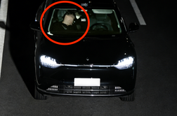 Neverjetno: pijani voznik med vožnjo spal na sovoznikovem sedežu #foto