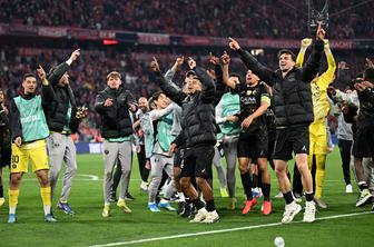 Lens potrdil ligo prvakov, PSG praktično že francoski prvak
