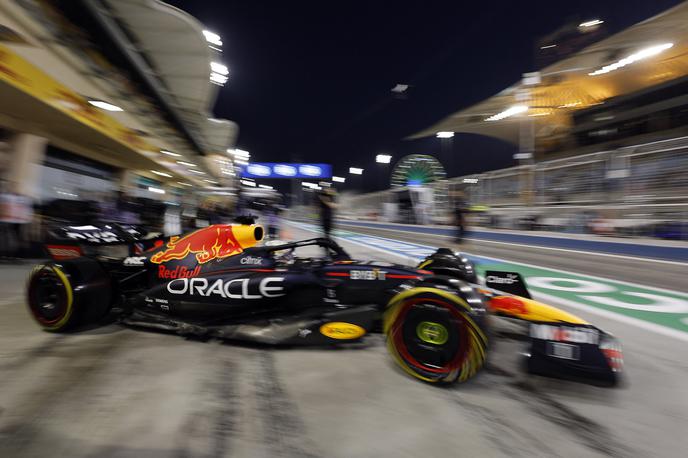 Bahrajn Verstappen | Najhitrejši čas petkovih dveh treningov je odpeljal svetovni prvak Max Verstappen. | Foto Reuters