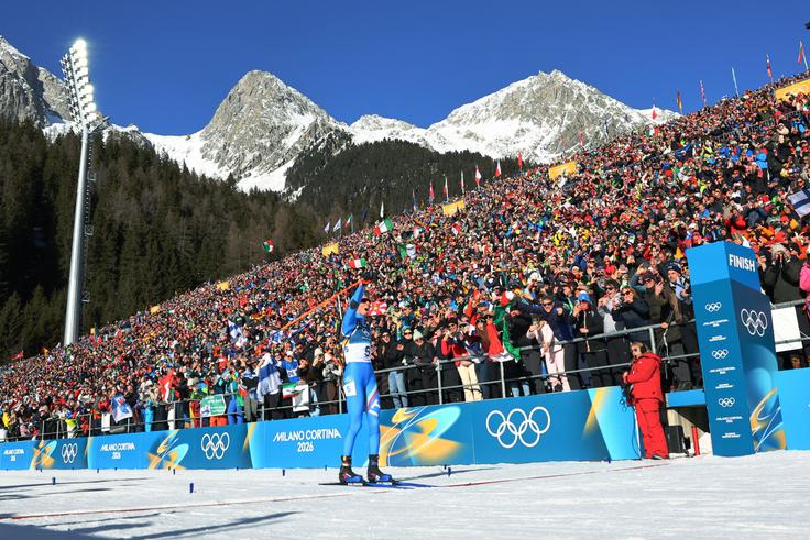 Lisa Vittozzi je navdušila zlasti številne domače ljubitelje biatlona. | Foto: Reuters