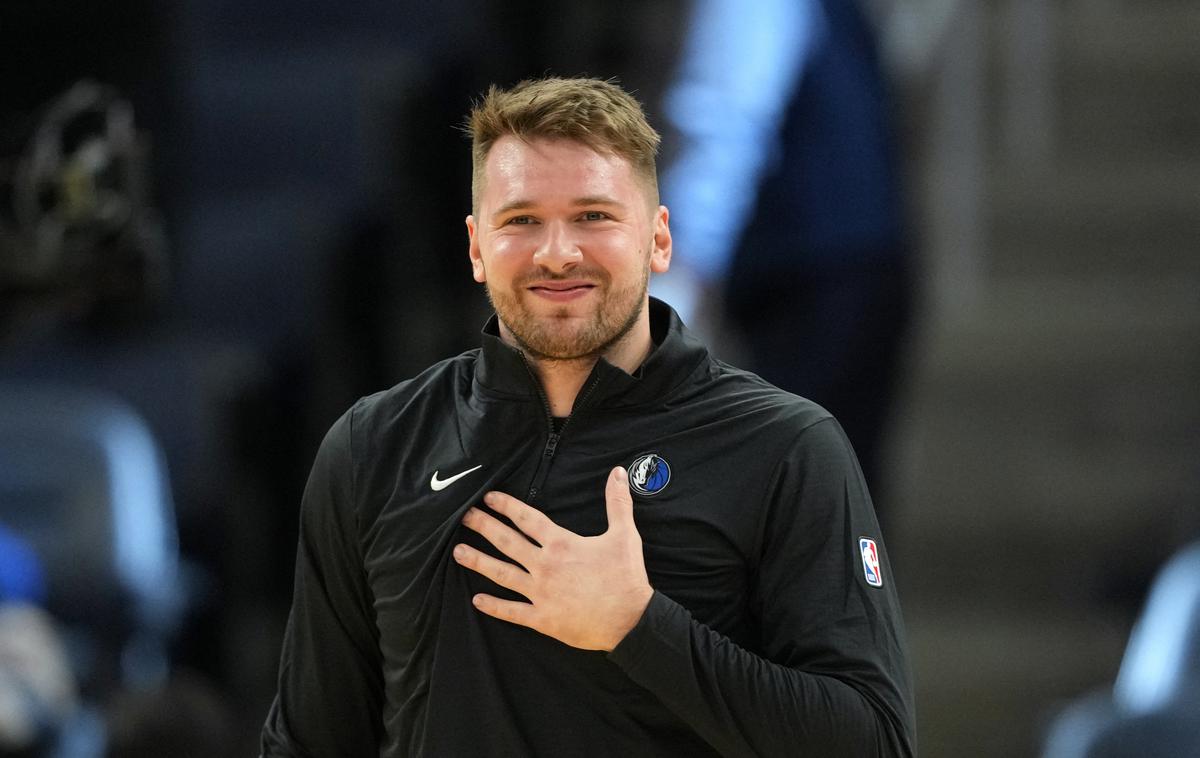 Luka Dončić | Luka Dončić bo v sklopu srečanja med Dallas Mavericks in Los Angeles Clippers, ki bo odigran ravno 21. decembra, torej na svetovni dan košarke, uradno predstavil fundacijo Luke Dončića. Z njo želi mladim pomagati pri nadaljnjem razvoju mladinske košarke in športa nasploh. Dvoboj bo v sklopu akcije obiskalo kar 750 otrok. | Foto Reuters