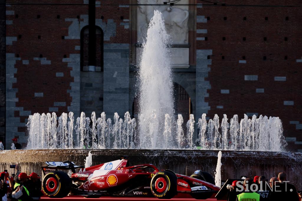 Ferrari Milano Lewis Hamilton