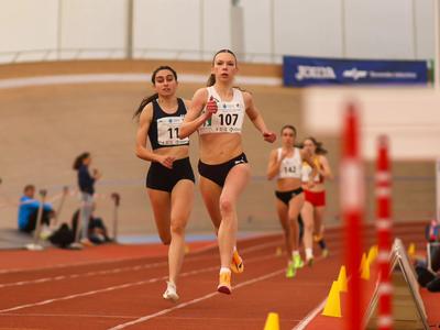 Pričakovane zmage favoritov, odličen dvoboj Žive Remic in Hane Grobovšek