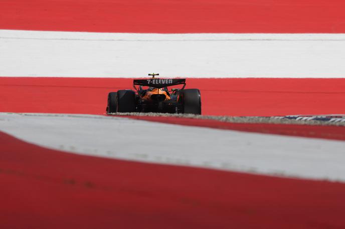 Lando Norris VN Avstrije | Lando Norris (McLaren) bo začel danes s prvega štartnega mesta. | Foto Reuters