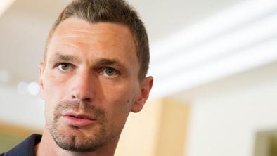 Novaković ima proste roke. Prekinil je pogodbo s Kölnom, Japonci ga vabijo