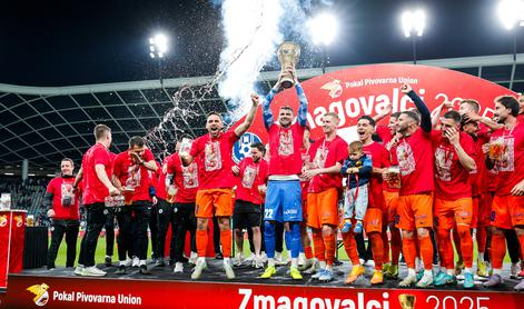 Celje z atomskim prvim polčasom do druge pokalne lovorike