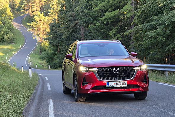 Mazda CX-80: velik SUV, kjer je v ospredju prostor, udobje in odličen dizelski motor