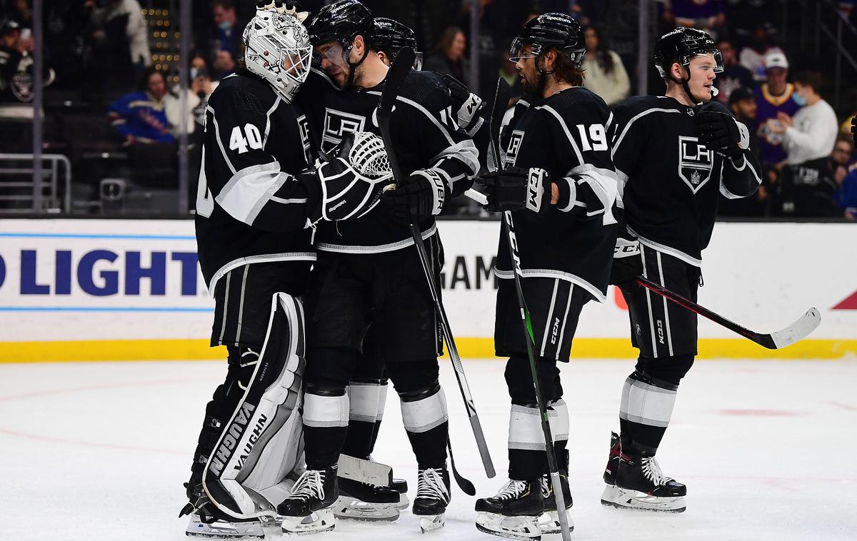 Anže Kopitar | Anže Kopitar je z Los Angeles Kings preprečil NY Rangers skok na vrh. | Foto Reuters