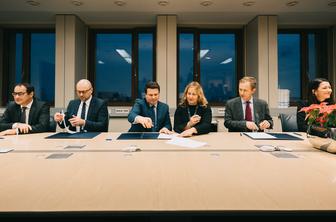 Trdni finančni temelj za ambiciozni razvoj telekomunikacij v Sloveniji