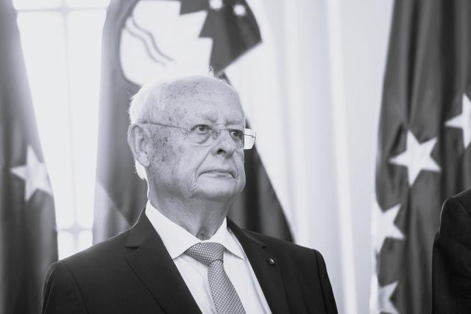 Ivana Rebernik | Ivan Rebernik je bil doktor filozofije, teolog, profesor knjižničarstva, dolgoletni direktor kataloškega oddelka vatikanske knjižnice in visoki član Viteškega reda Božjega groba v Jeruzalemu. | Foto STA