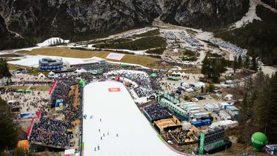 Planica bo imela zadnjo besedo. Tudi s skakalkami?