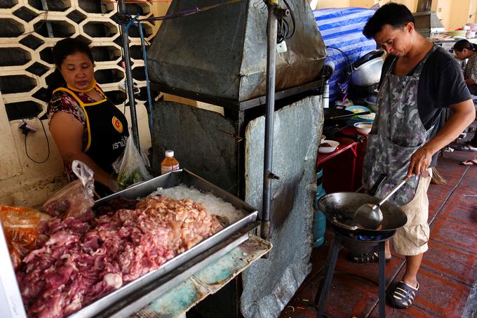 Bangkok, ulični prodajalci | Foto: Reuters