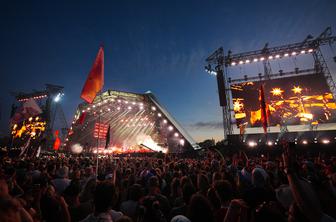 Oboževalci v šoku: vstopnice za slavni festival presegle 470 evrov