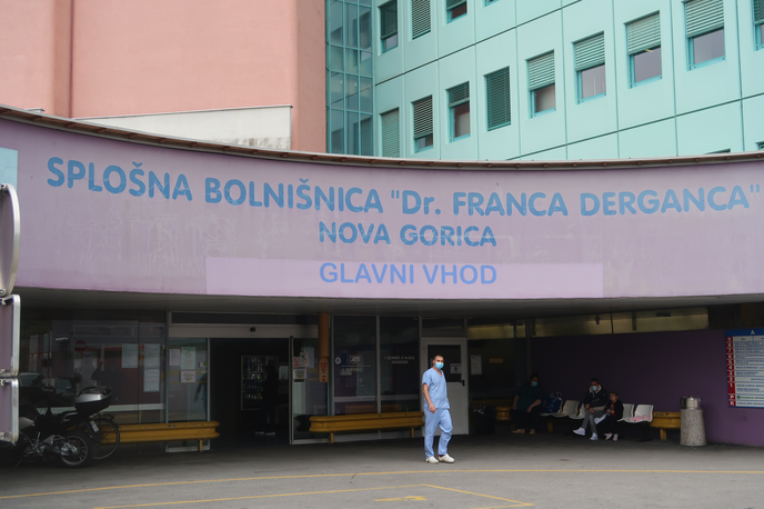 Šempeter pri Gorici, bolnišnica Šempeter, bolnišnica Franca Derganca | "Kondicija" šempetrske bolnišnice se še izboljšuje, je dejala Humarjeva.  | Foto STA