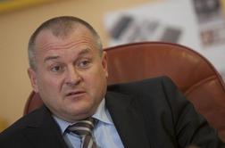 Kangler: Levica me diskreditira z vsemi vzvodi, ki jih ima