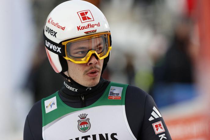 Philipp Raimund | Philipp Raimund zaradi zahtevnih razmer ni želel tvegati zdravja in se je odpovedal skoku na Holmenkollnu. | Foto Reuters