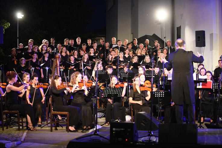 Operna noč v Logatcu | Foto: Fotogravita
