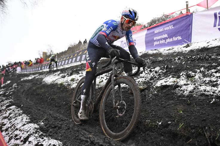 Gianni Vermeersch je velik ljubitelj ciklokrosa in dirk na makadamu. Je tudi svetovni prvak iz leta 2022 v tej disciplini. | Foto: Guliverimage