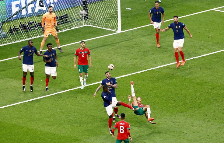 "Lahko bi zadeli, a na žalost ni prišlo do gola. Naj nam Maročani oprostijo. Želeli smo si finale, a naslednjič, če bo le bog dal." | Foto: Reuters